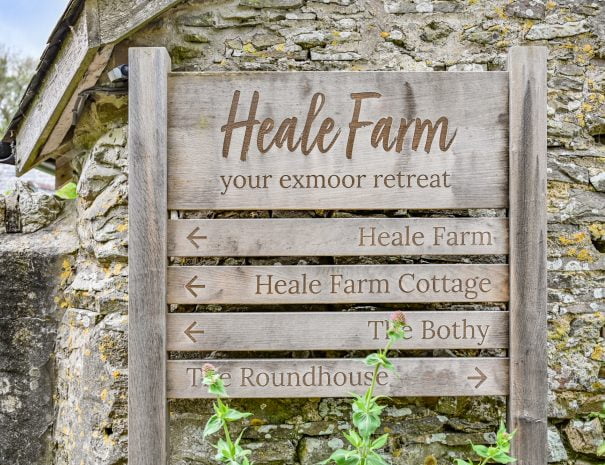 Heale-Farm-Sign-North-Devon
